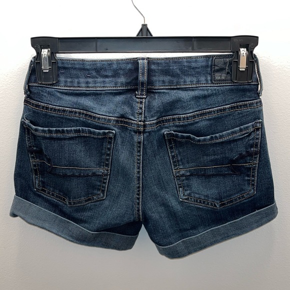 American Eagle 00 Midi Dark Wash Shorts - Picture 4 of 4
